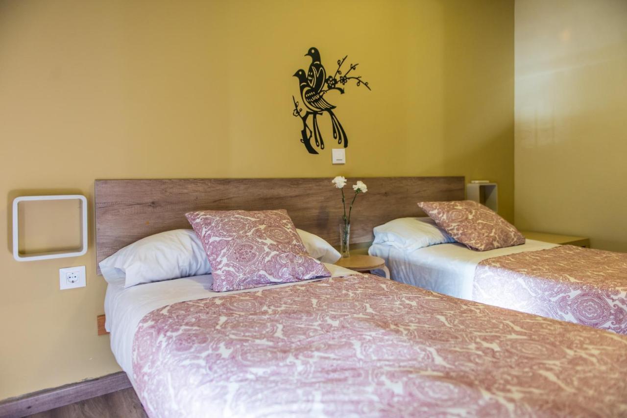 Hostal La Pastora Candeleda Exterior photo